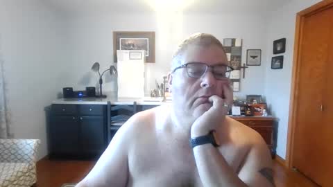 Snapshot of b1gh0rnyguy chatting on September 17, 2:19 pm Cory online show from September 17, 2:19 pm