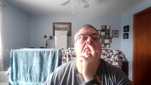 Snapshot of b1gh0rnyguy chatting on February 10, 5:39 pm Cory online show from February 10, 5:39 pm