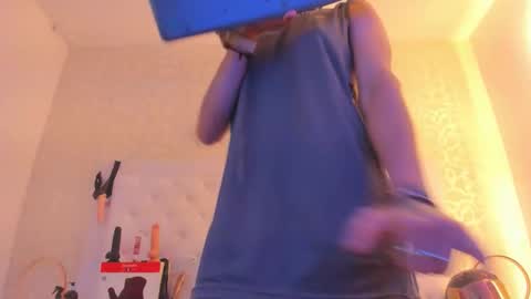 Anny online show from October 25, 4:20 am