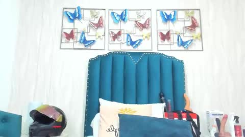 Anny online show from November 9, 4:00 am