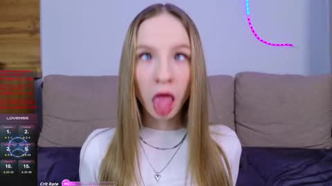 b4by_emilia online show from November 20, 1:22 pm