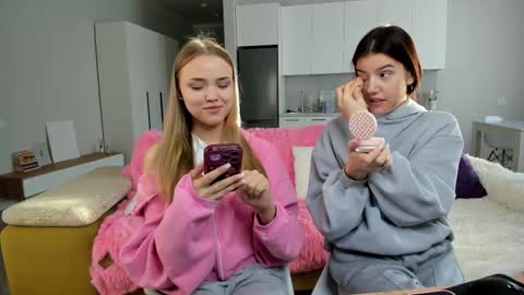 Monica online show from October 26, 1:44 am