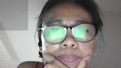 Snapshot of babe4u1234 chatting on December 13, 9:24 am babe4u1234 online show from December 13, 9:24 am