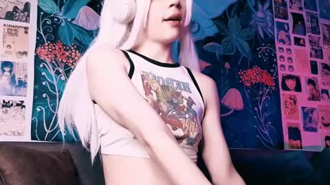 babe_moister online show from October 25, 5:04 am