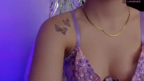 Queen B online show from October 4, 5:22 pm