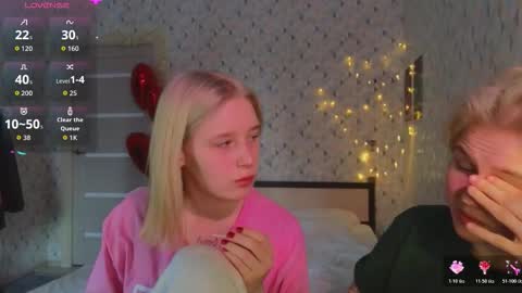 Snapshot of babees_eva chatting on February 13, 5:03 am Sweety Eva online show from February 13, 5:03 am