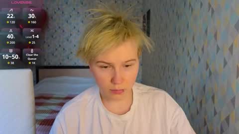 Snapshot of babees_eva chatting on February 15, 3:58 am Sweety Eva online show from February 15, 3:58 am