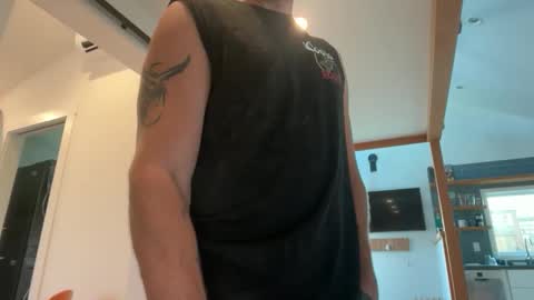 Snapshot of babeheater chatting on January 15, 11:19 pm babeheater online show from January 15, 11:19 pm