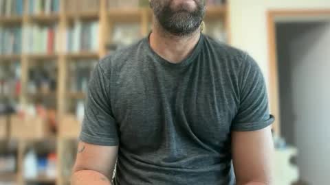 Snapshot of babeheater chatting on April 2, 4:26 pm babeheater online show from April 2, 4:26 pm