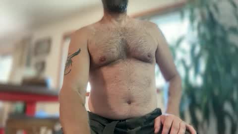 Snapshot of babeheater chatting on April 3, 10:08 pm babeheater online show from April 3, 10:08 pm