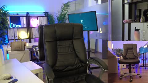 Olivia and Lexi online show from February 17, 5:48 am