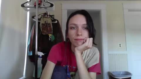 Snapshot of babiifern chatting on October 9, 1:53 pm Fern Browning online show from October 9, 1:53 pm