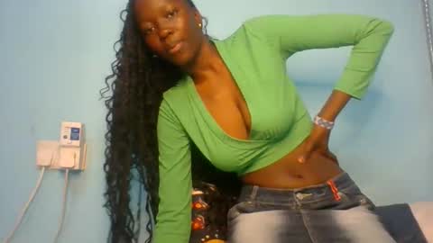 Snapshot of babrahazz26 chatting on January 10, 3:25 pm babrahazz26 online show from January 10, 3:25 pm