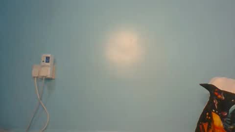 Snapshot of babrahazz26 chatting on January 18, 1:15 pm babrahazz26 online show from January 18, 1:15 pm