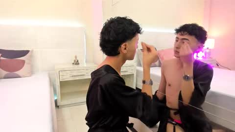 Snapshot of baby_ander chatting on March 7, 7:38 pm Ander online show from March 7, 7:38 pm