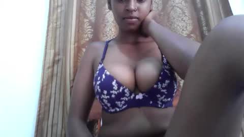 Snapshot of baby_booby chatting on April 21, 8:31 am baby_booby online show from April 21, 8:31 am