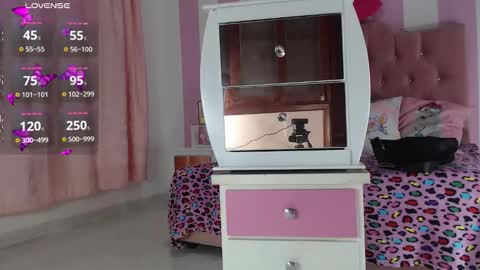 Snapshot of baby_candy22 chatting on November 10, 1:04 am zaleya online show from November 10, 1:04 am