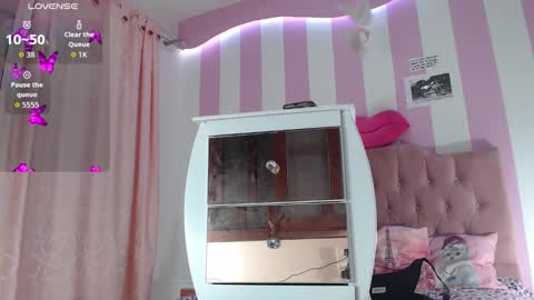 Snapshot of baby_candy22 chatting on November 15, 10:34 am zaleya online show from November 15, 10:34 am