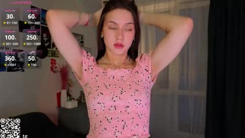 Kendal online show from February 12, 1:33 am