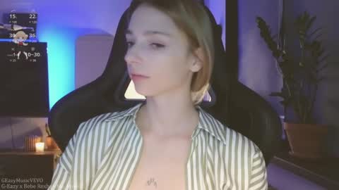 baby gopn1k online show from January 27, 5:03 am