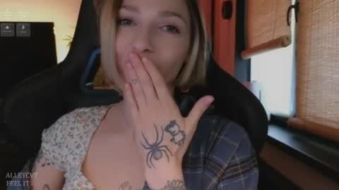 Snapshot of baby_gopn1k chatting on March 20, 5:12 am baby gopn1k online show from March 20, 5:12 am