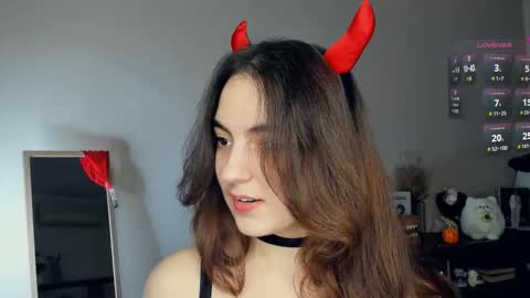 Snapshot of baby_is_ready chatting on October 30, 7:21 am Emily online show from October 30, 7:21 am