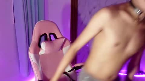 baby_kel online show from March 19, 3:49 pm