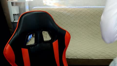 baby_kitte online show from January 13, 3:23 am