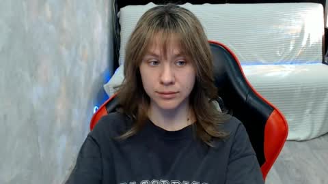 baby_kitte online show from May 18, 3:24 am