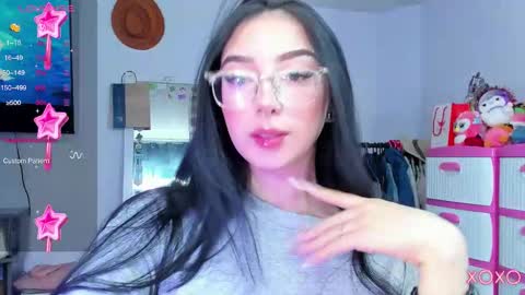 Snapshot of baby_lily1 chatting on October 6, 10:34 am lily online show from October 6, 10:34 am