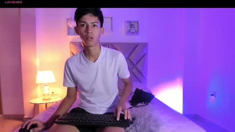 baby_noaht online show from June 18, 12:20 pm