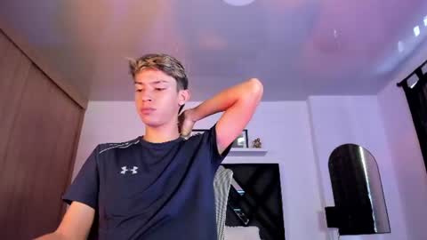baby_noaht online show from July 31, 10:09 pm