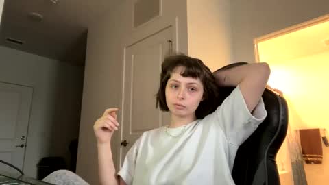 Snapshot of babyblue0194 chatting on February 10, 9:04 pm babybray online show from February 10, 9:04 pm