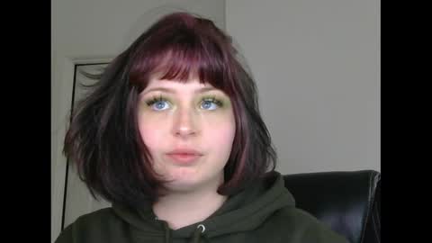 Snapshot of babyblue0194 chatting on March 17, 10:02 pm babybray online show from March 17, 10:02 pm