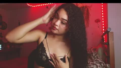 babybombom08 online show from March 27, 9:36 pm