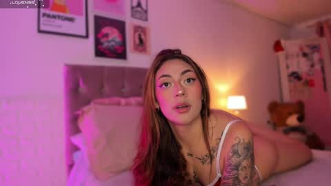 Snapshot of babychaos_ chatting on April 6, 10:54 pm Mariana online show from April 6, 10:54 pm