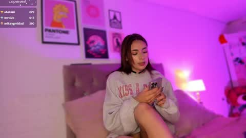 Snapshot of babychaos_ chatting on May 16, 12:51 am Mariana online show from May 16, 12:51 am