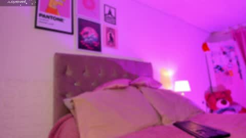 Snapshot of babychaos_ chatting on May 17, 12:52 am Mariana online show from May 17, 12:52 am