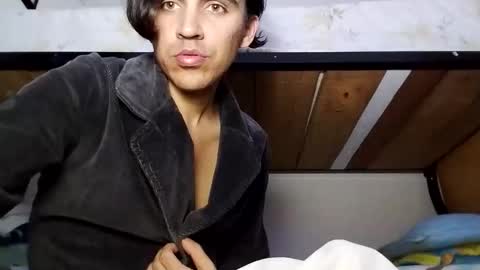 Snapshot of babydarkpink chatting on November 25, 10:43 pm Dani online show from November 25, 10:43 pm