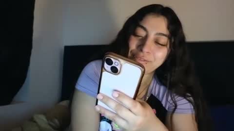 Snapshot of babygotbackends chatting on March 20, 5:12 am BabyGotBackends online show from March 20, 5:12 am