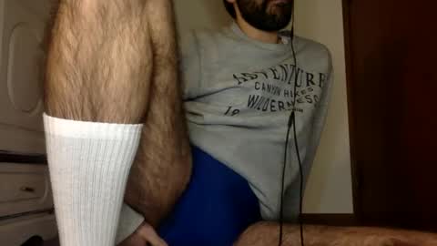Snapshot of babyhardy chatting on December 5, 10:23 pm Tom A. online show from December 5, 10:23 pm