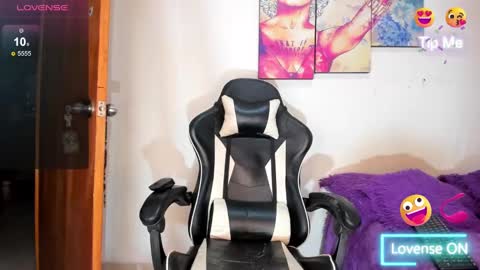 Snapshot of babyhorny_777 chatting on March 9, 9:46 am babyhorny_777 online show from March 9, 9:46 am