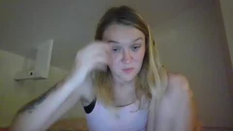 Snapshot of babykay03 chatting on September 25, 3:32 am babykay03 online show from September 25, 3:32 am