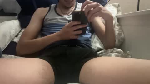 Snapshot of babykinks69 chatting on March 16, 10:08 am babykinks69 online show from March 16, 10:08 am