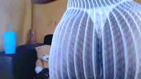 Snapshot of babyluciax chatting on May 24, 2:00 pm babyluciax online show from May 24, 2:00 pm