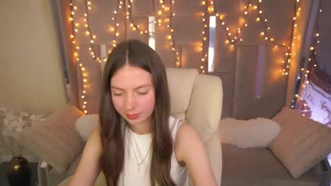 Snapshot of babylumii chatting on April 20, 1:47 pm Lady Vi online show from April 20, 1:47 pm