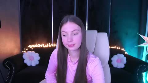 Snapshot of babylumii chatting on April 29, 1:15 pm Lady Vi online show from April 29, 1:15 pm