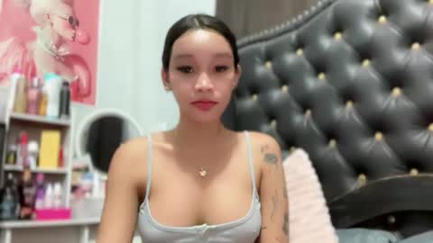 Snapshot of babynexy69 chatting on April 9, 2:55 am Nexie online show from April 9, 2:55 am
