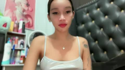 Snapshot of babynexy69 chatting on April 26, 2:53 am Nexie online show from April 26, 2:53 am