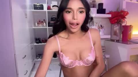 babysabrinaxx online show from February 17, 9:32 pm